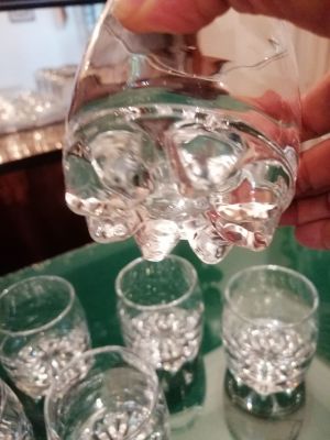Juego De 6 Vasos Para Cognac Base De Esferas Y Finos Cortes Que Resaltan Su Calidad Y Reflejan La Luz Precio 420 Foto3